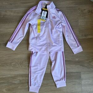 NWT 2-piece Adidas girls size 5 light violet track suit